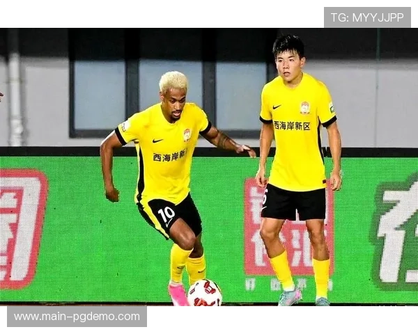 徐彬分享留洋狼队经历：希望在英冠甚至英超有所成就，语言理解提升至50%-60%